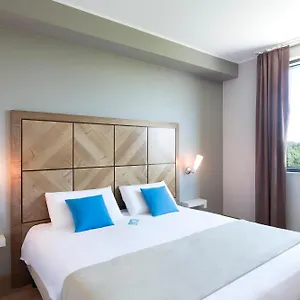 مبيت وإفطار فندق